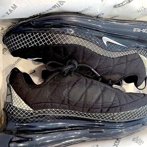 Brand New Never Even Tried on 8.5 US- Nike MX-720-818 Black w/Sole Protectors